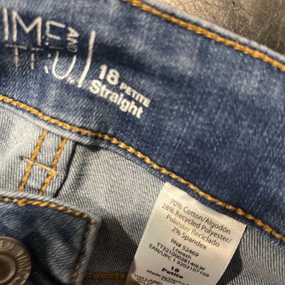 Time and Tru size 18 petit straight leg jeans EUC - Picture 3 of 5